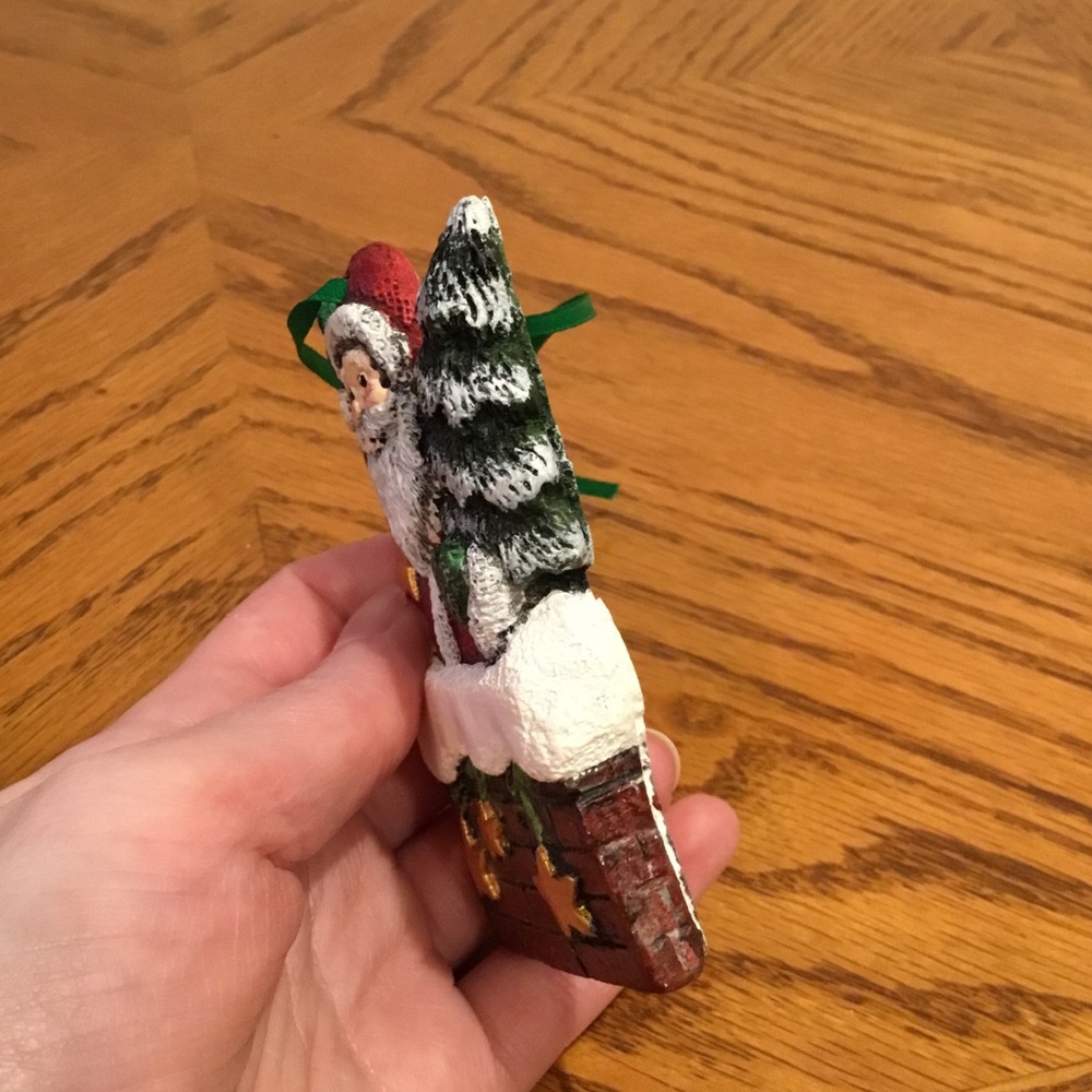 Santa Claus Hand Painted Ornament - Picture 5 of 8